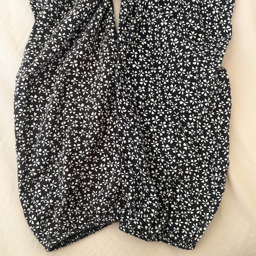 Floral Brandy Melville off the shoulder shirt - Picture 3 of 3